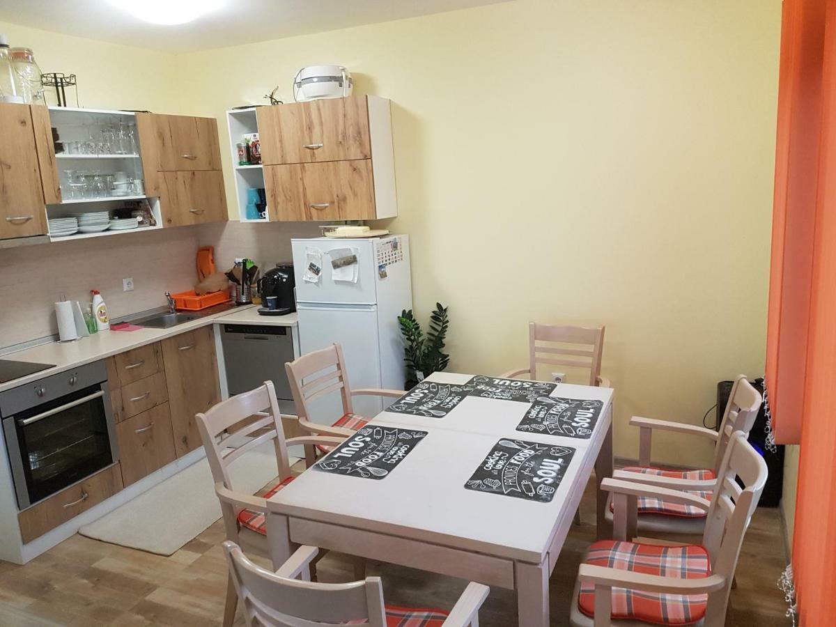 Malavi Guest House Krasen! Comfort&Clean! 外观 照片